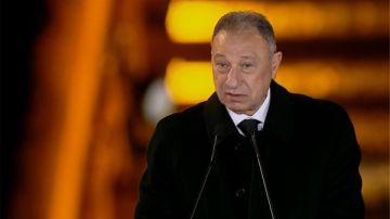 تعرف علي قرارات مجلس إدارة الأهلي بعد اجتماع اليوم تعرف علي قرارات مجلس إدارة الأهلي بعد اجتماع اليوم