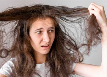 هل تعاني من الشعر المجعد؟.. 3 علاجات منزلية لخصلات ناعمة ولامعة هل تعاني من الشعر المجعد؟.. 3 علاجات منزلية لخصلات ناعمة ولامعة