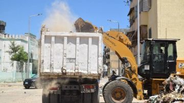 استجابة للمواطنين.. سكرتير عام بورسعيد يقود حملة موسعة لمتابعة أعمال النظافة بالزهور استجابة للمواطنين.. سكرتير عام بورسعيد يقود حملة موسعة لمتابعة أعمال النظافة بالزهور