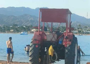 إصابة سيدتين إثر انقلاب بيتش باجي في العلمين إصابة سيدتين إثر انقلاب بيتش باجي في العلمين