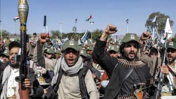 رئيس وزراء اليمن: انتشار الحوثيين أدى لانهيار الخدمات الأساسية