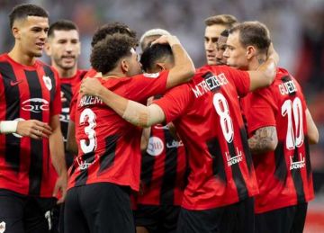 بعد الانسحاب من صفقة وسام أبوعلي.. الريان القطري يستعيد مهاجمه رسميا