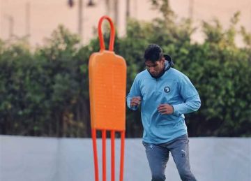بعد تغيبه عن فترة الإعداد وصفقة محمد صبحي.. مستقبل شريف إكرامي مع بيراميدز بعد تغيبه عن فترة الإعداد وصفقة محمد صبحي.. مستقبل شريف إكرامي مع بيراميدز