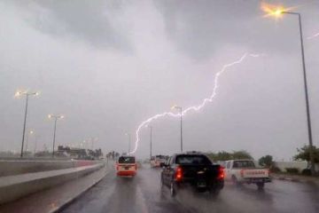 طقس الساعات المقبلة.. الأرصاد تحذر من أمطار رعدية ورياح مثيرة للرمال