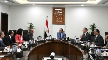 مدبولي يتابع تأمين وقود محطات الكهرباء وموقف مشروعات الطاقة المتجددة