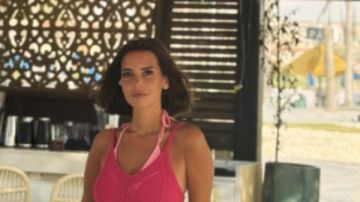 بمايوه فوشيا.. أحدث ظهور لإيمان العاصي من إجازتها الصيفية