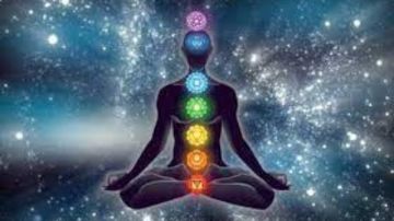 خبيرة الطاقة: الإنسان يمتلك سبع شاكرات أساسية في جسده