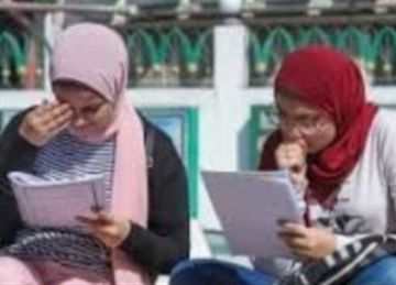 قلق وتوتر على طلاب الثانوية العامة قبل امتحان الأحياء والرياضة التطبيقية والإحصاء