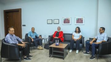 اتحاد الكرة يبحث مع وزارة التعليم المشاركة في بطولة كاف للمدارس