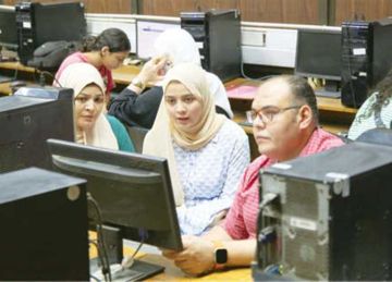 فرصة جديدة لطلاب الدبلومات الفنية 2025.. تفاصيل القبول بالجامعات والمعاهد الحكومية لطلاب الثلاث سنوات