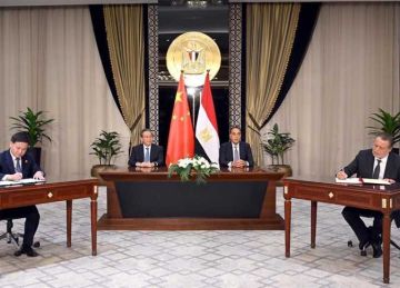 محافظ البنك المركزي يوقع مذكرة تفاهم مع نظيره الصيني لتعزيز العلاقات المصرفية والمالية (تفاصيل)