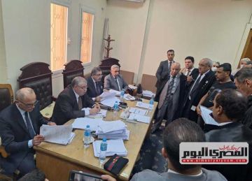 ولائم وأطباق خاصة مقابل توقيع رسمي .. كواليس جلسة قضية رشوة الري الجديدة ولائم وأطباق خاصة مقابل توقيع رسمي .. كواليس جلسة قضية رشوة الري الجديدة