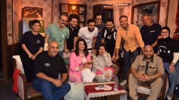 شريهان ومني الشاذلي أبرز الحاضرين .. عرض يمين في أول شمال علي مسرح السلام