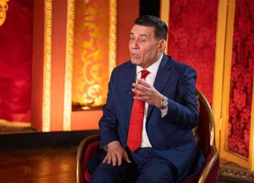 محمد بركات يوجه رسالة مؤثرة لـ مدحت شلبي بسبب الهلال السعودي محمد بركات يوجه رسالة مؤثرة لـ مدحت شلبي بسبب الهلال السعودي