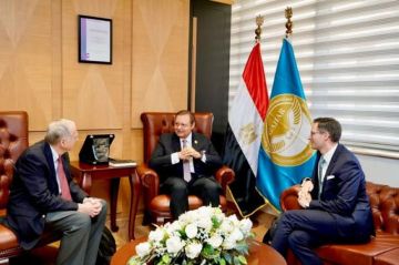 رئيس الاعتماد والرقابة الصحية يستقبل ممثلي منظمة دعم أداء النظم الصحية والابتكار العالمية 