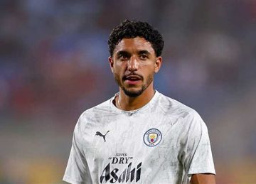  الأسوأ و30 دقيقة كارثية .. تقييم صادم لـ عمر مرموش أمام الهلال السعودي