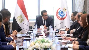 وزير الصحة يبحث توطين صناعة الأدوية ودعم المبادرات الصحية الرئاسية