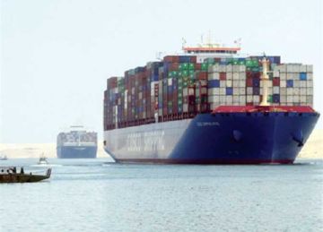 تقل 29 فردا.. حريق بغرفة محركات سفينة بضائع تحمل علم ليبيريا في خليج السويس تقل 29 فردا.. حريق بغرفة محركات سفينة بضائع تحمل علم ليبيريا في خليج السويس