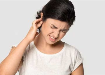لمرضى حساسية الأذن.. 7 نصائح ضرورية عليك اتباعها في المصيف