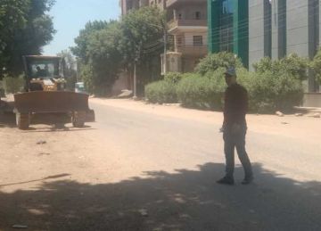 محافظ أسيوط: استمرار حملات تسوية وتمهيد الشوارع بالقرى والمراكز (تفاصيل)