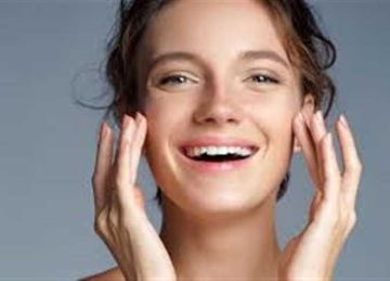 منها البطاطا والسبانخ.. 10 أطعمة مفيدة لصحة البشرة وجمالها