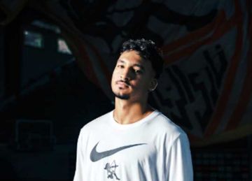 نجم الزمالك السابق عن فيديو تقديم أحمد شريف: «الجمهور بيحب كدا» نجم الزمالك السابق عن فيديو تقديم أحمد شريف: «الجمهور بيحب كدا»