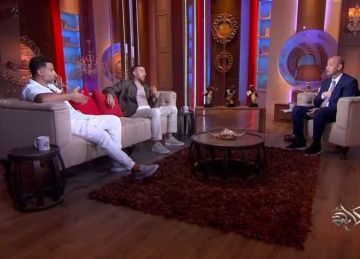 أحمد فهمي يقاطع السقا بعد إذاعة سر توقيع نجم الزمالك للأهلي.. وأديب يتدخل: ممضاش