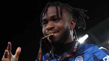 إنتر ميلان يصطدم بتعنت أتالانتا في مفاوضات ضم لوكمان رغم العرض المحسن