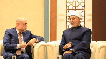 مفتي الجمهورية: القضية الفلسطينية محورية وحاضرة في قلب الأمة .. صور مفتي الجمهورية: القضية الفلسطينية محورية وحاضرة في قلب الأمة .. صور