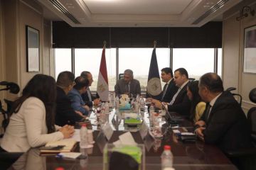 وزير السياحة والآثار يبحث مع أحد الشركات الصينية الرائدة في مجال البواخر السياحية سبل تطوير منتج السياحة النيلية في مصر