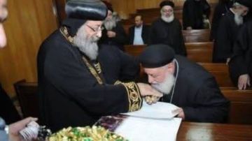 وفاة شيخ كهنة إيبارشية بنها وقويسنا.. والبابا تواضروس يقدم التعزية