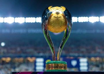 بسبب كأس العالم للأندية.. الهلال يدرس الانسحاب من كأس السوبر السعودي