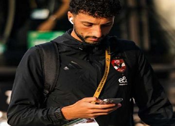 تصرف جديد من وسام أبوعلي لإقناع إدارة الأهلي بالموافقة على رحيله (تفاصيل)