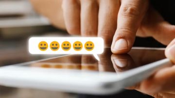 خبير نفسي: الإيموجي سلاح ذو حدين وقد يسبب تدهورا لغويا لدى الشباب خبير نفسي: الإيموجي سلاح ذو حدين وقد يسبب تدهورا لغويا لدى الشباب