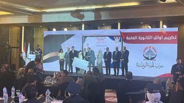 أحمد العوضي لـ أوائل الثانوية العامة : أنتم مستقبل الوطن