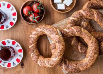 دقة وسميط .. وجبة تهزم حر الصيف (طريقة تحضير الدقة في منزلك) دقة وسميط .. وجبة تهزم حر الصيف (طريقة تحضير الدقة في منزلك)