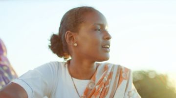 سوزانا ميرغني: فيلم ملكة القطن صرخة فتاة سودانية في وجه الصمت والقيود