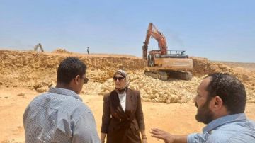 وزير الإسكان: دفع العمل بمشروعات البنية الأساسية وتطوير المرافق بمدينة السويس الجديدة