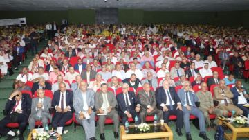 خلف الزناتي يستعرض أمام المعلمين حصاد 10 سنوات كفاح ومجابهة وصبر على المسؤولية