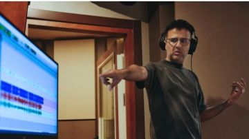 على وشك الانتهاء.. حمزة نمرة يشوق جمهوره بـ موعد طرح ألبومه