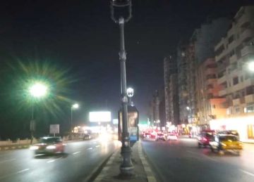 تقليل استهلاك الكهرباء بأعمدة الإنارة واللوحات الإعلانية في الإسكندرية.. وغلق 358 محلا مخالفا