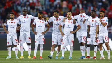 بعد وداع مونديال الأندية مبكرا.. الوداد يقرر الإطاحة بـ 20 لاعب