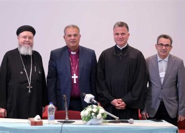 رئيس الطائفة الإنجيلية: الكنيسة لا تمارس السياسة لكنها لا تنعزل عن قضايا الوطن رئيس الطائفة الإنجيلية: الكنيسة لا تمارس السياسة لكنها لا تنعزل عن قضايا الوطن