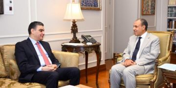 وزير الخارجية يبحث تعزيز التعاون في مجال تصدير الدواء المصري إلى القارة الإفريقية وزير الخارجية يبحث تعزيز التعاون في مجال تصدير الدواء المصري إلى القارة الإفريقية