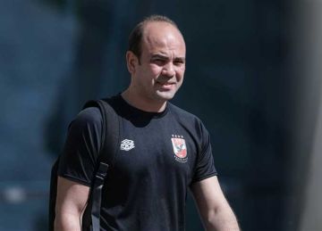 طبيب منتخب مصر يحصل على درجة الدكتوراه في جراحة العظام