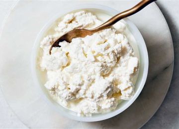 لا تضع الجبن أبدا في كيس بلاستيكي لهذا السبب لا تضع الجبن أبدا في كيس بلاستيكي لهذا السبب