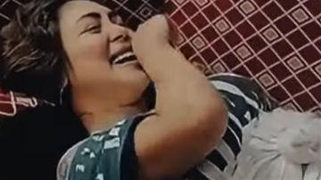 بعد ضربها.. فيديو هدير عبد الرازق نائمة في مطعم يثير الجدل بعد ضربها.. فيديو هدير عبد الرازق نائمة في مطعم يثير الجدل