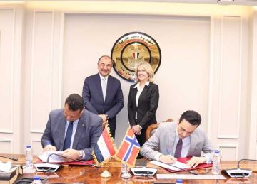  قطاع الأعمال و سكاتك يوقعان مشروعا للطاقة المتجددة في نجع حمادي 