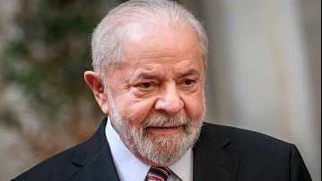 لولا دا سيلفا يرفض ابتزاز ترامب: البرازيل لن تتلقى أوامر من أحد لولا دا سيلفا يرفض ابتزاز ترامب: البرازيل لن تتلقى أوامر من أحد