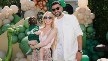 ليندسي لوهان تحتفل بعيد ميلاد ابنها الثاني.. صور ليندسي لوهان تحتفل بعيد ميلاد ابنها الثاني.. صور